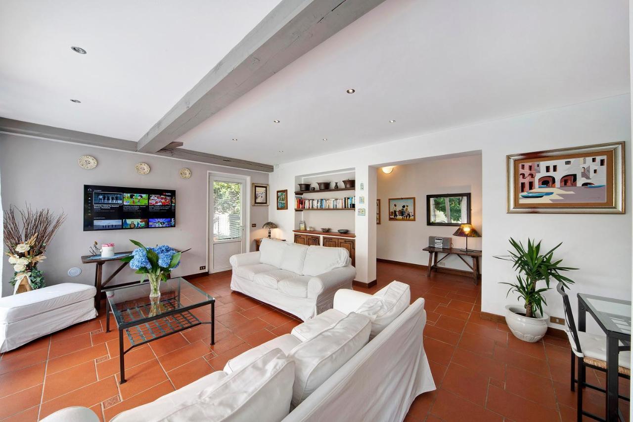 Luxury Country House Domaso Bagian luar foto