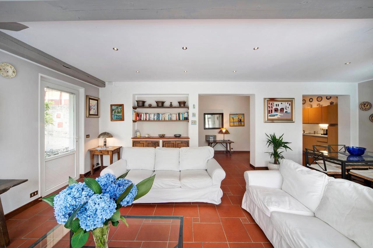 Luxury Country House Domaso Bagian luar foto