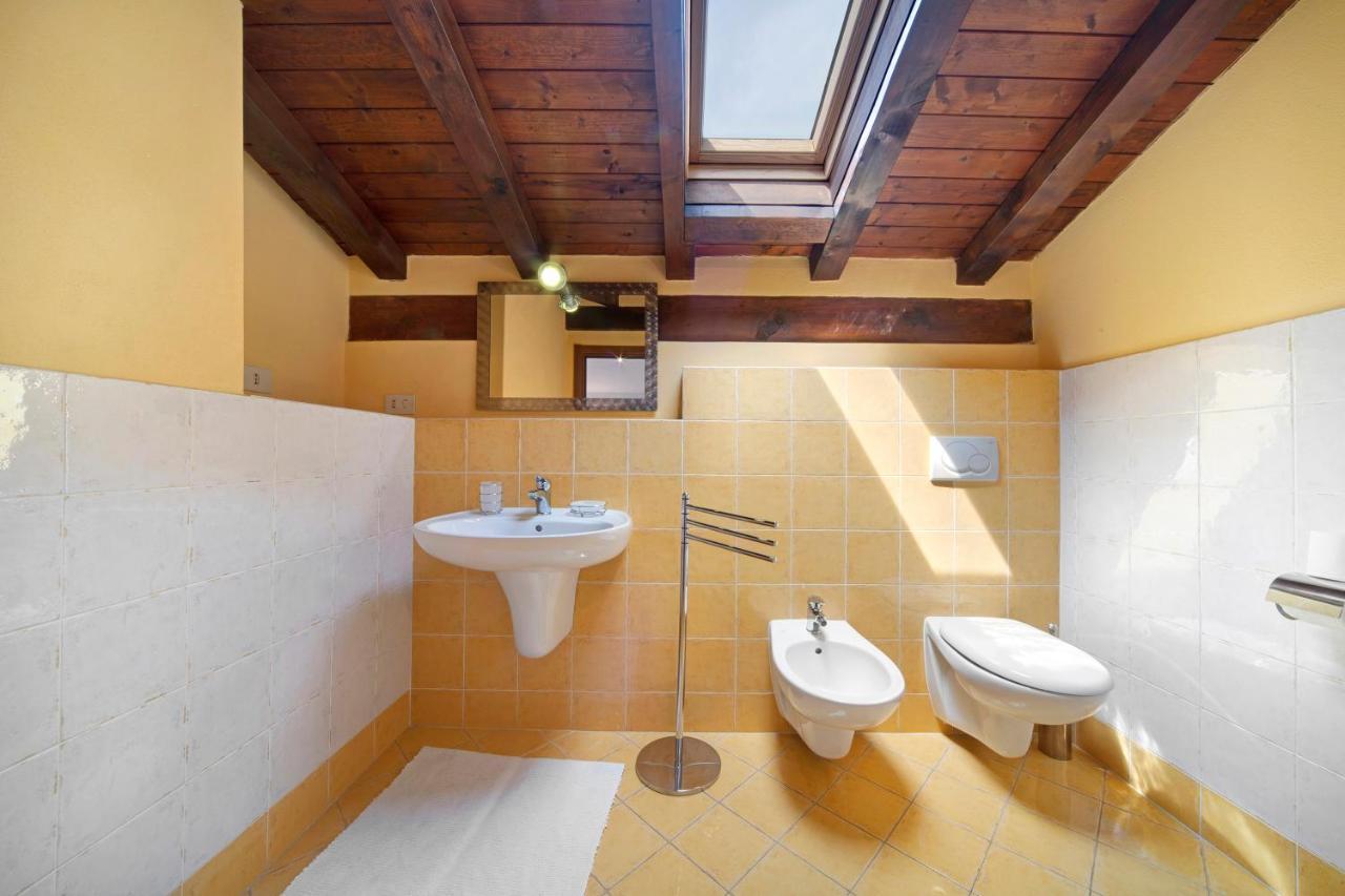 Luxury Country House Domaso Bagian luar foto